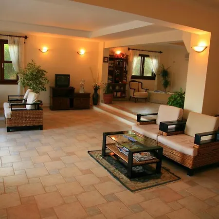 Asiyan Отель Калкан