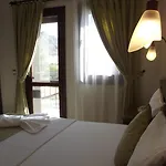 Asiyan Ξενοδοχείο Καλκάν